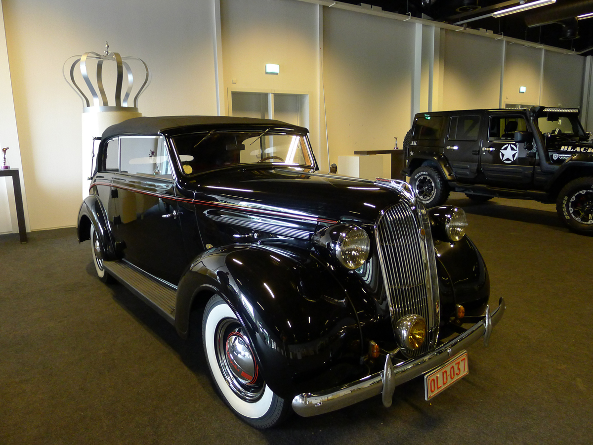 016_Dutch_Chrysler_USA_Classic_Cars_Meeting_Classic_Park_@_Boxtel_(bc)